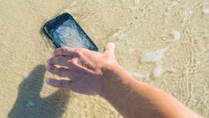 Telefono caduto in acqua