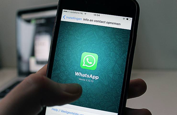 Installare WhatsApp