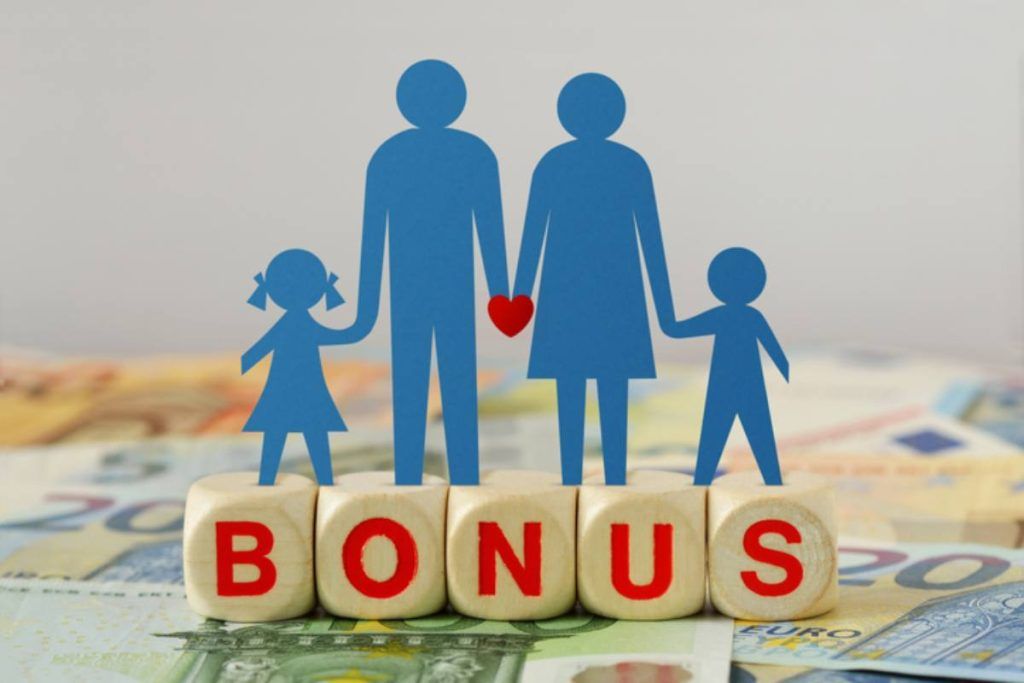 In arrivo nuovi bonus da 100 euro: gli aiuti che fanno felici le famiglie