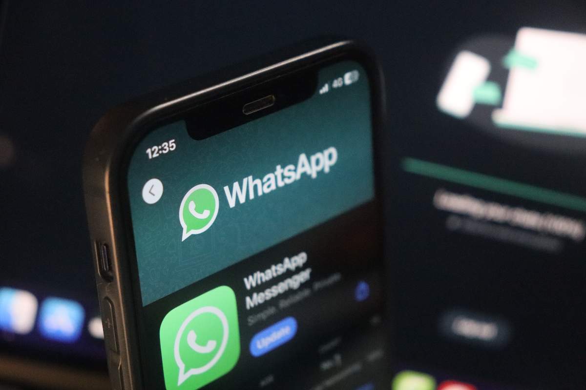 WhatsApp, come disattivare gli aggiornamenti dallo smartphone