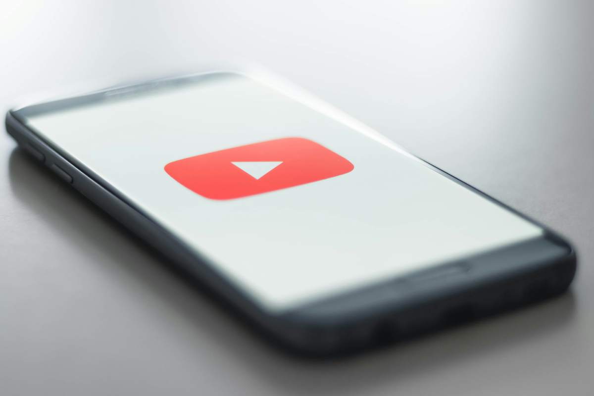 youtube smartphone