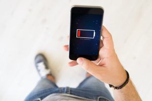 Batteria smartphone sempre scarica? I 5 consigli che ti salvano