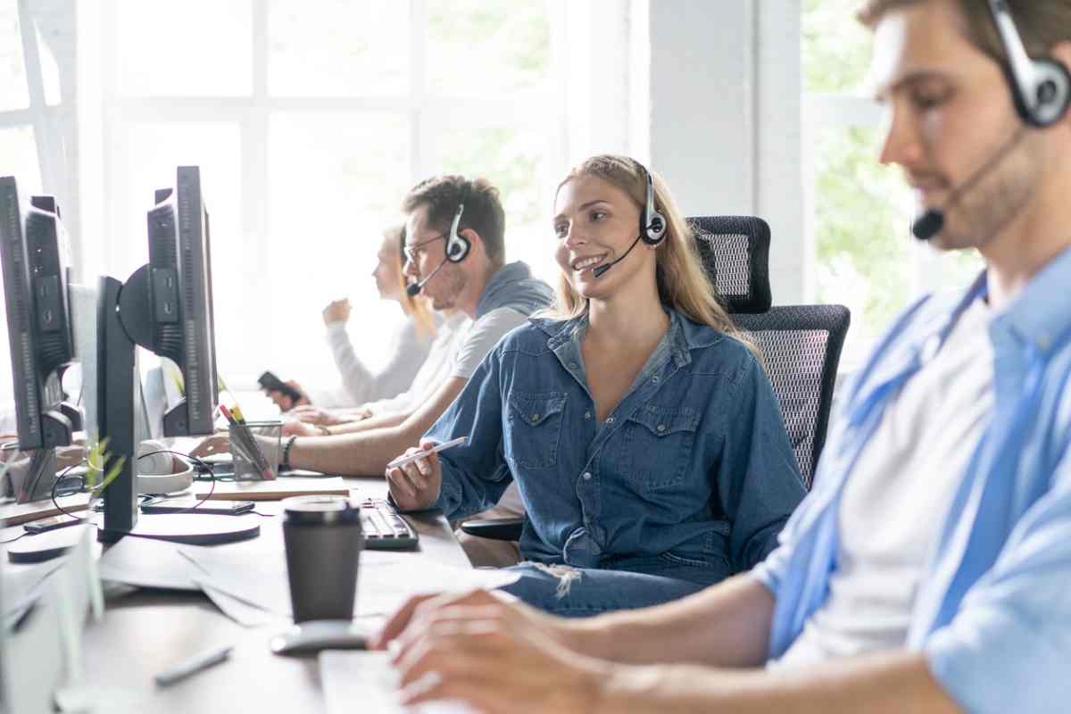 "Offerta imperdibile": call center energia, ecco come ti truffano. E' una trappola