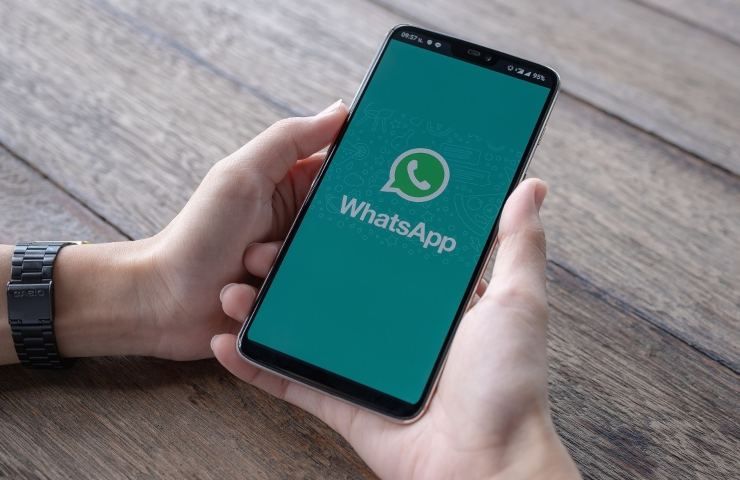 Download automatico su WhatsApp